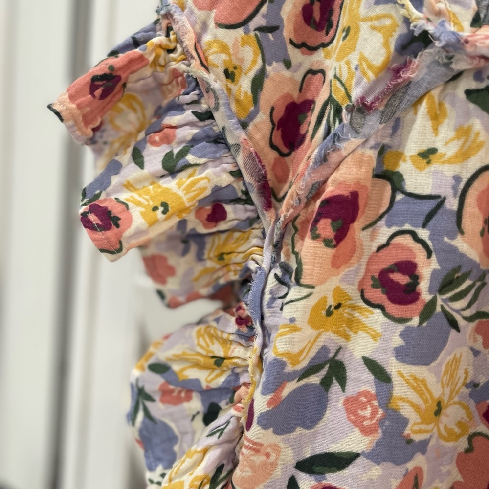 Floral Ruffle Women's‎ Top - Picture 5 of 6